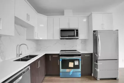 504 9983 E Barnston Drive, Surrey, BC, Surrey — Apartment/Condo for sale