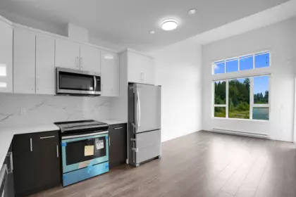 504 9983 E Barnston Drive, Surrey, BC, Surrey — Apartment/Condo for sale