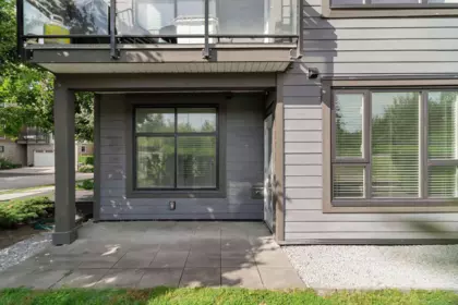Backyard Photo of 214 9983 E Barnston Drive, Surrey, BC