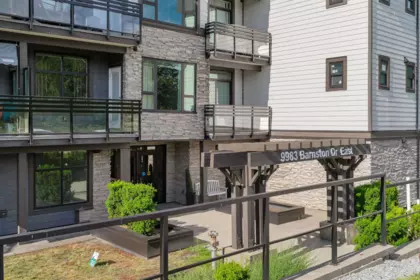 Hot Tub / Spa Photo of 214 9983 E Barnston Drive, Surrey, BC