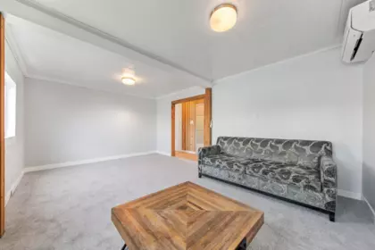 Breakfast Nook Photo of A23 415 W Esplanade Avenue, North Vancouver, BC