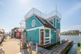 A23 415 W Esplanade Avenue, North Vancouver, BC