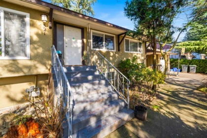 521 Brookmere Avenue, Coquitlam, BC, Coquitlam — Single Family Residence for sale