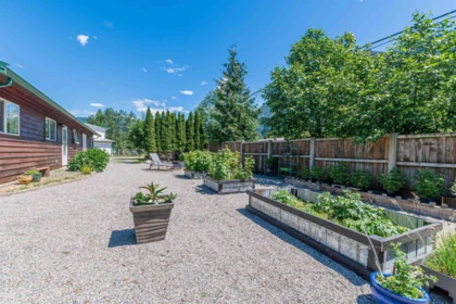 58465 Laidlaw Road, Laidlaw, BC, Laidlaw — Single Family Residence for sale