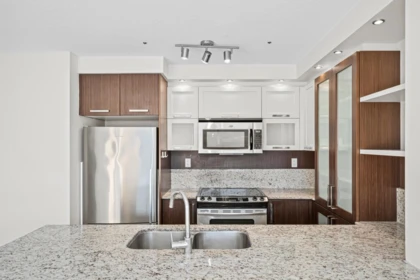 Breakfast Nook Photo of 2501 2980 Atlantic Avenue, Coquitlam, BC
