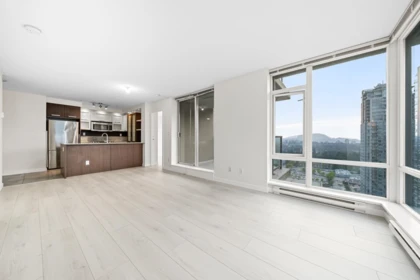Kitchen Photo of 2501 2980 Atlantic Avenue, Coquitlam, BC