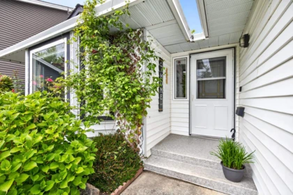 23425 Whippoorwill Avenue, Maple Ridge, BC, Maple Ridge — Single Family Residence for sale