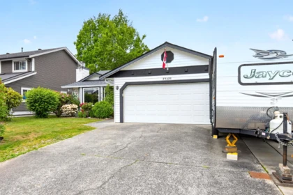 23425 Whippoorwill Avenue, Maple Ridge, BC, Maple Ridge — Single Family Residence for sale
