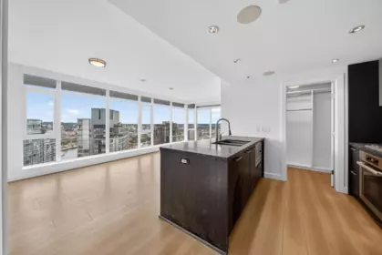Breakfast Nook Photo of 3508 1372 Seymour Street, Vancouver, BC