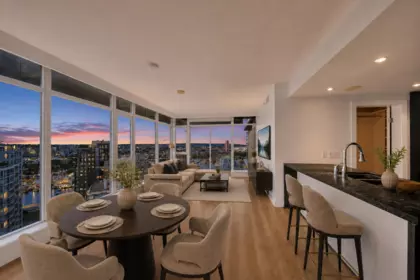 Dining Area Photo of 3508 1372 Seymour Street, Vancouver, BC