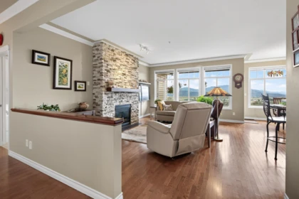 Dining Area Photo of 21 2842 Whatcom Road, Abbotsford, BC