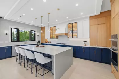 Kitchen Photo of 1946 143a Street, Surrey, BC