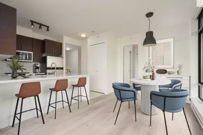 Kitchen Island Photo of 701 2345 Madison Avenue, Burnaby, BC