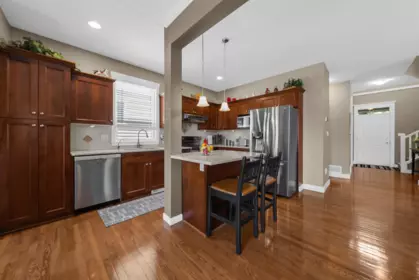 Breakfast Nook Photo of 18565 67 Avenue, Surrey, BC