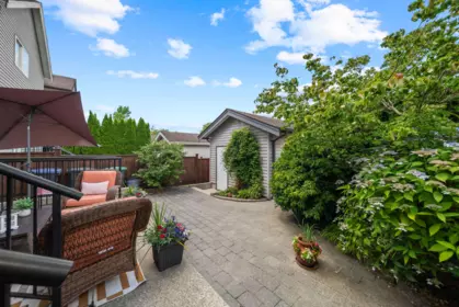Outdoor Deck Photo of 18565 67 Avenue, Surrey, BC