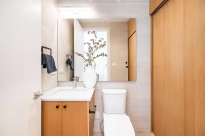 Primary Bathroom Photo of 1 2995 Adanac Street, Vancouver, BC