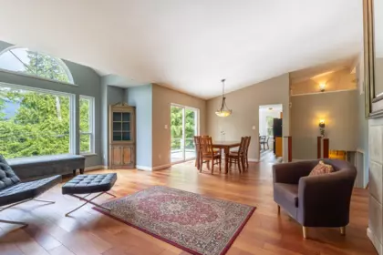 5803 Marine Way, Sechelt, BC, Sechelt — Single Family Residence for sale