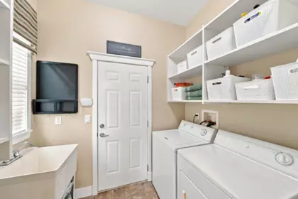 Powder Room Photo of 19556 Thorburn Way, Pitt Meadows, BC