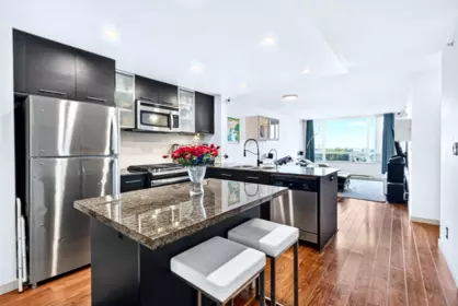 Kitchen Island Photo of 1101 3111 Corvette Way, Richmond, BC