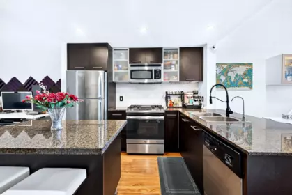 Pantry Photo of 1101 3111 Corvette Way, Richmond, BC