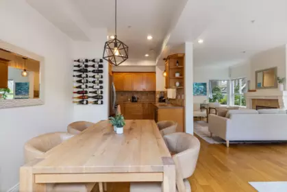 Breakfast Nook Photo of 25 2688 Mountain Highway, North Vancouver, BC