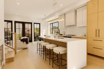 Breakfast Nook Photo of 2 3185 Vine Street, Vancouver, BC