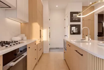 Kitchen Island Photo of 2 3185 Vine Street, Vancouver, BC