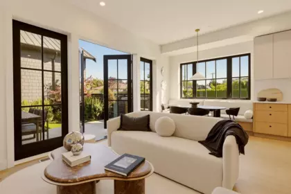 Living Room Photo of 2 3185 Vine Street, Vancouver, BC