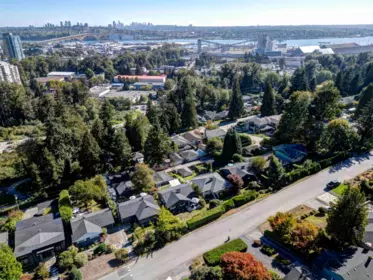 Hot Tub / Spa Photo of 1243 Cloverley Street, North Vancouver, BC