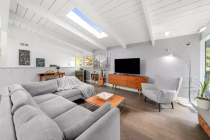Family Room Photo of 4505 Lions Avenue, North Vancouver, BC