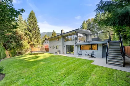 Outdoor Kitchen Photo of 4505 Lions Avenue, North Vancouver, BC