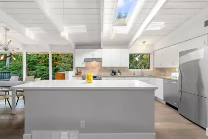 Primary Bedroom Photo of 4505 Lions Avenue, North Vancouver, BC