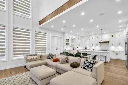 Family Room Photo of 17284 61a Avenue, Surrey, BC