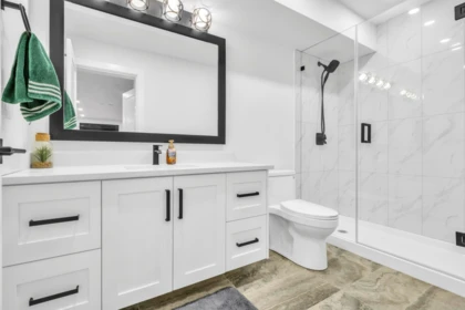 Hot Tub / Spa Photo of 17284 61a Avenue, Surrey, BC