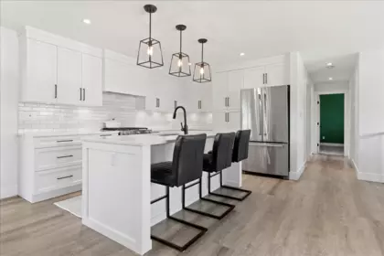 Breakfast Nook Photo of 46520 Elliott Avenue, Chilliwack, BC