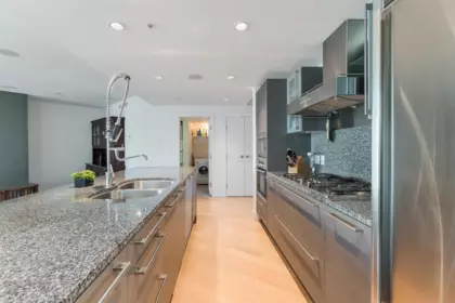 1809 1111 Alberni Street, Vancouver, BC, Vancouver — Apartment/Condo for sale