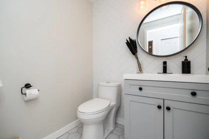 Hallway Photo of 105 2968 Burlington Drive, Coquitlam, BC