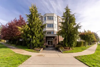 306 15357 Roper Avenue, White Rock, BC, White rock — Apartment/Condo for sale