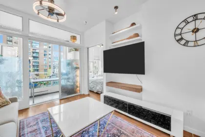 1002 1205 Howe Street, Vancouver, BC, Vancouver — Apartment/Condo for sale