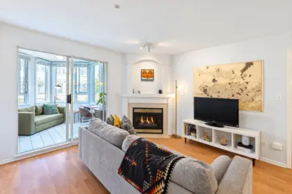 206 2405 Kamloops Street, Vancouver, BC, Vancouver — Apartment/Condo for sale