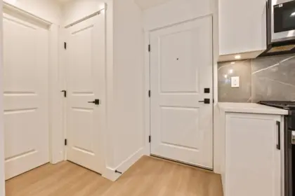 217 3438 146a Street, Surrey, BC, Surrey — Apartment/Condo for sale