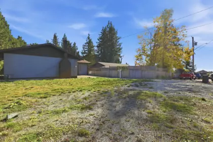 760 Brookside Place, Gibsons, BC, Gibsons — Single Family Residence for sale