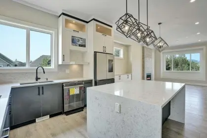 32652 Cunningham Avenue, Mission, BC, Mission — Single Family Residence for sale