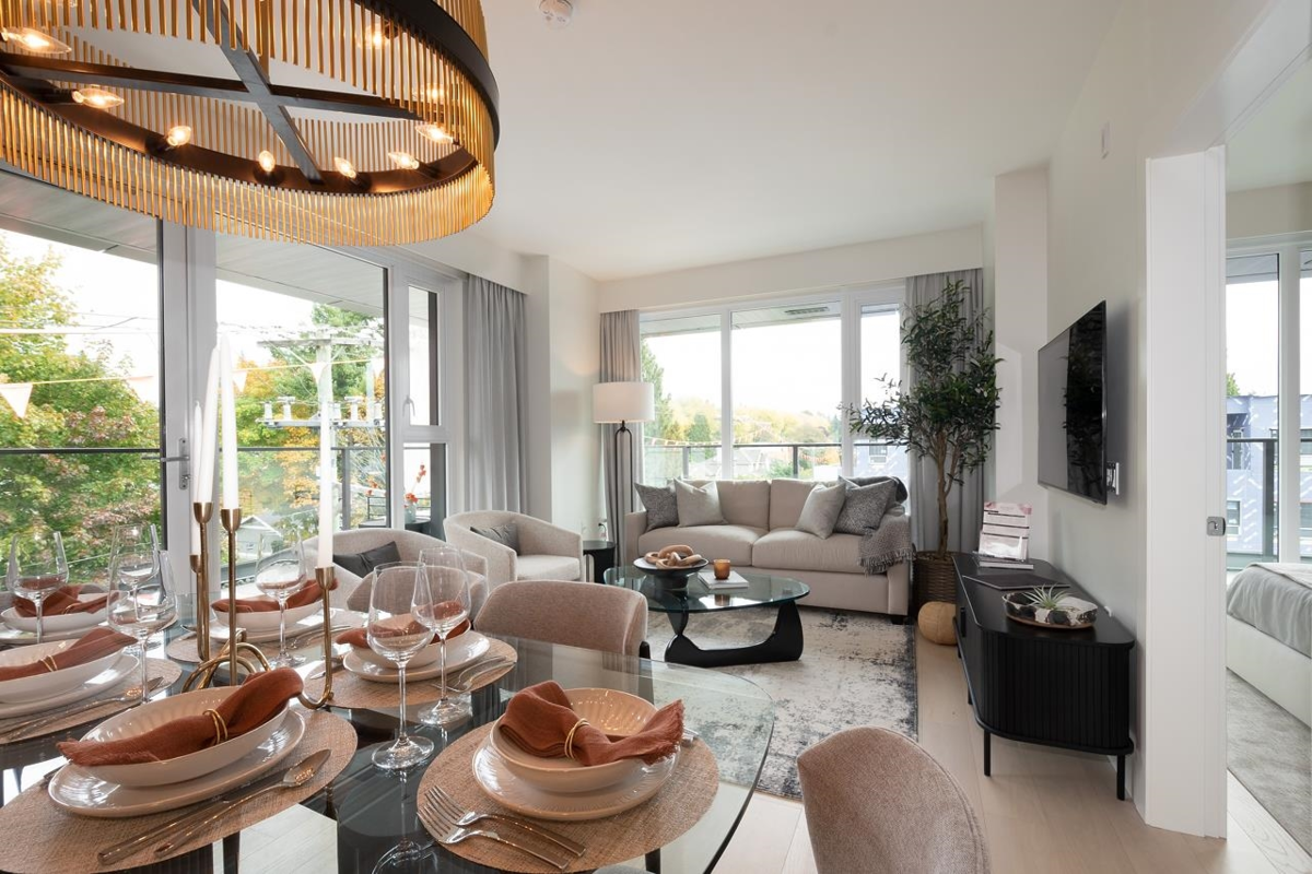 Dining Area Photo of 209 3636 W 39th Avenue, Vancouver, BC