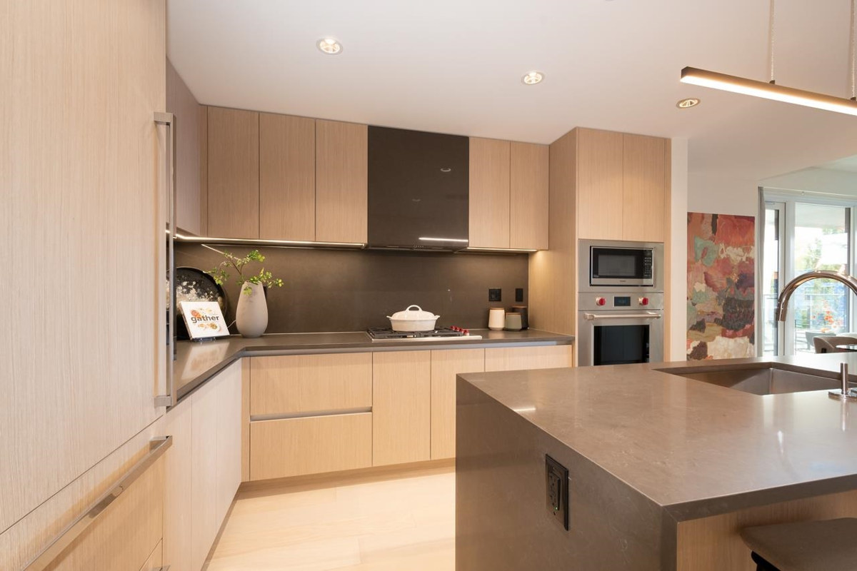 Exterior Front Photo of 209 3636 W 39th Avenue, Vancouver, BC