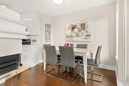 305 5800 Andrews Road, Richmond, BC, Richmond — Apartment/Condo for sale