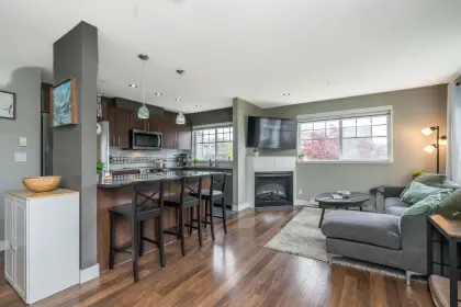 203 19340 65 Avenue, Surrey, BC, Surrey — Apartment/Condo for sale