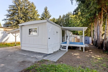 26 6571 King George Boulevard, Surrey, BC, Surrey — Manufactured Home for sale