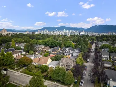 107 W 19th Avenue, Vancouver, BC, Vancouver — Single Family Residence for sale