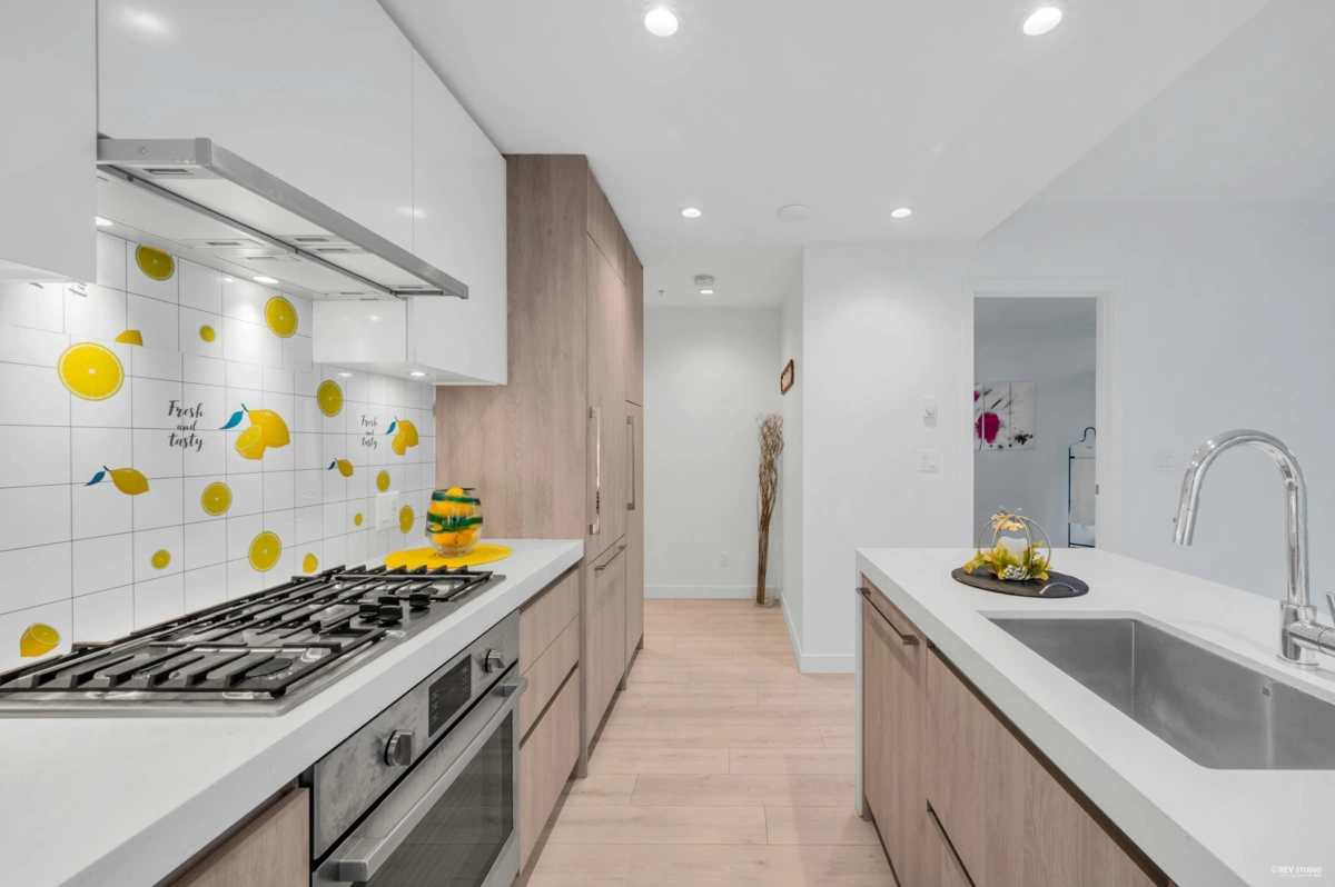 Entry Foyer Photo of 2307 6080 Mckay Avenue, Burnaby, BC